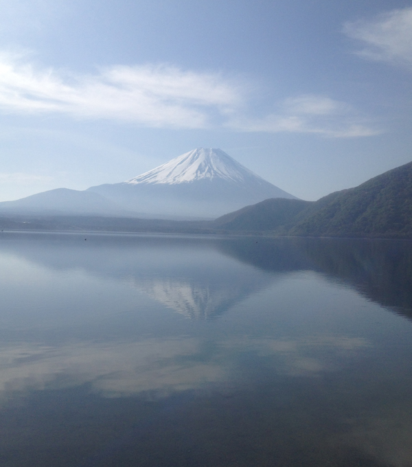 本栖湖　逆さ富士